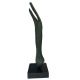 "Bird", une sculpture de bronze