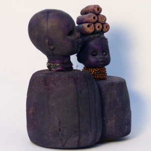 l'univers de Gérard Quenum autour des enfants, sculpture contemporaine africaine upcylcing